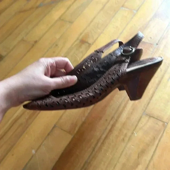 Frye  peep toes - Picture 2 of 6